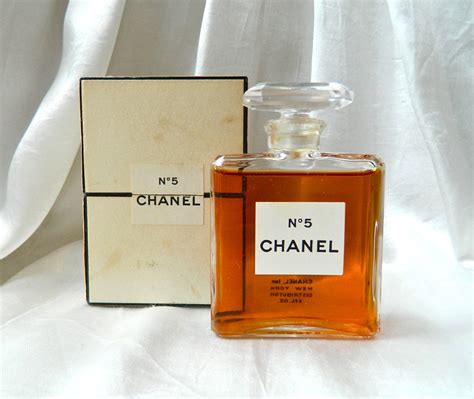 vintage chanel no 5.